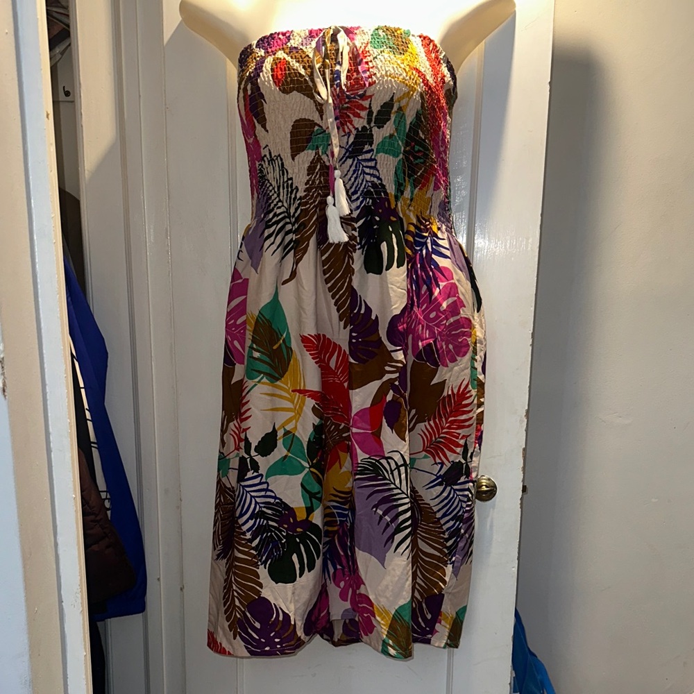 Vibrant Strapless Leaf Print Dress
